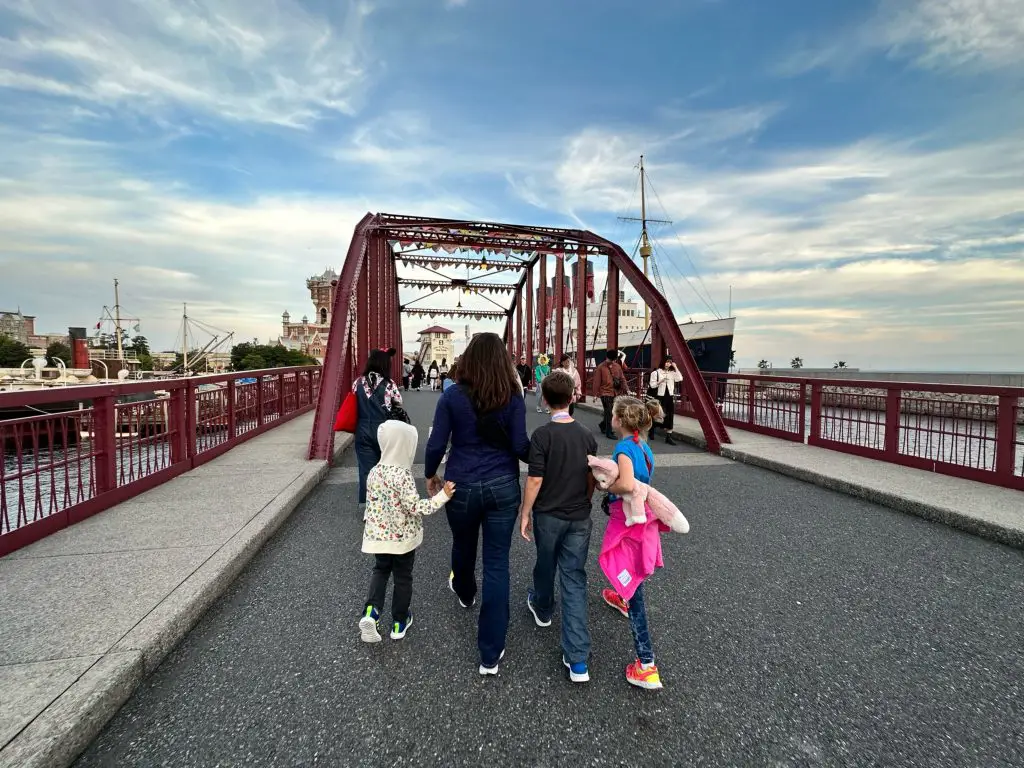 Family walking through American Waterfront at DisneySea